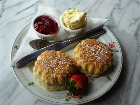 Scones and Songs: The Secret Recipe for a Memorable Tea Time